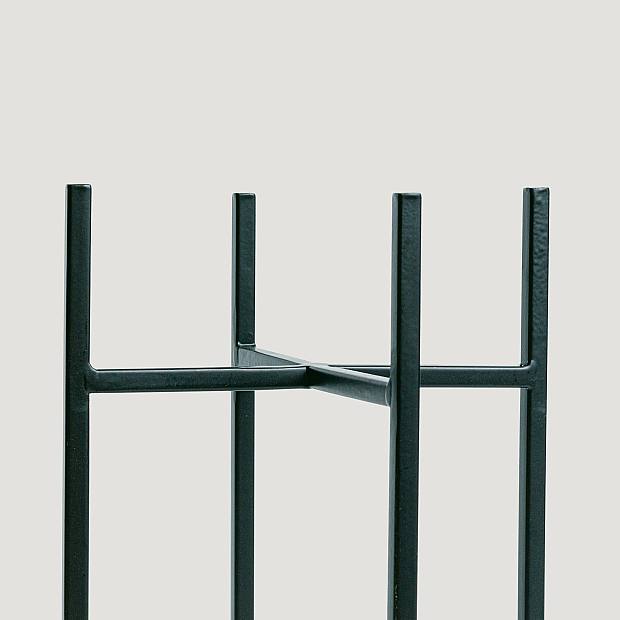 Support noir details